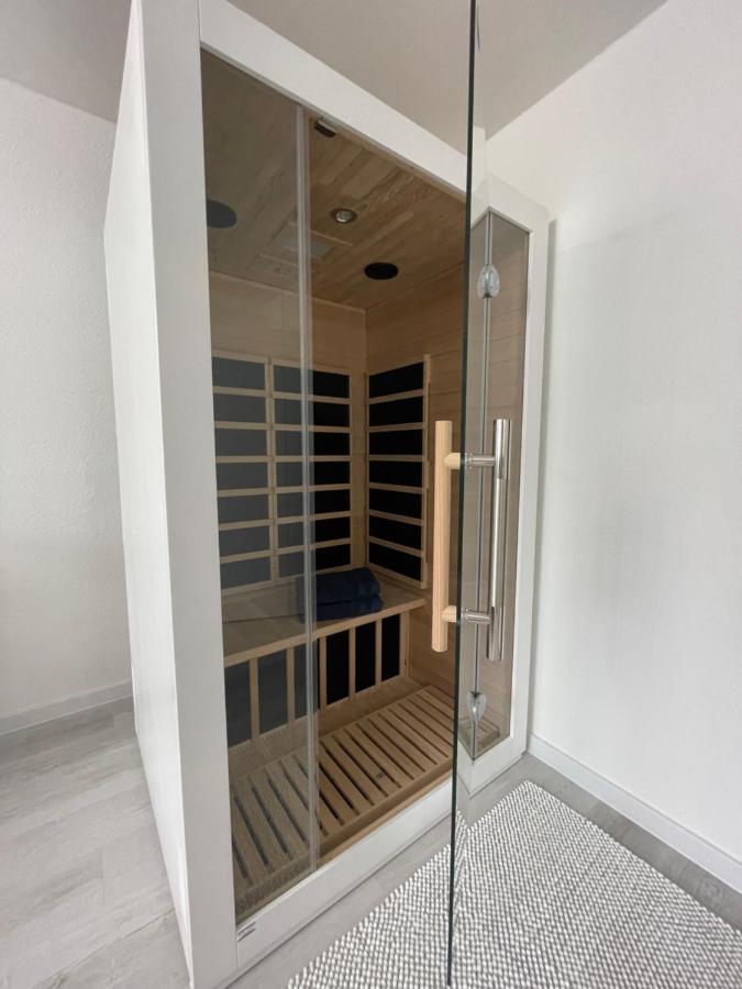Luxus Apartment Am Fremersberg - Zentral - Mit Sauna & Badewanne Baden-Baden Kültér fotó